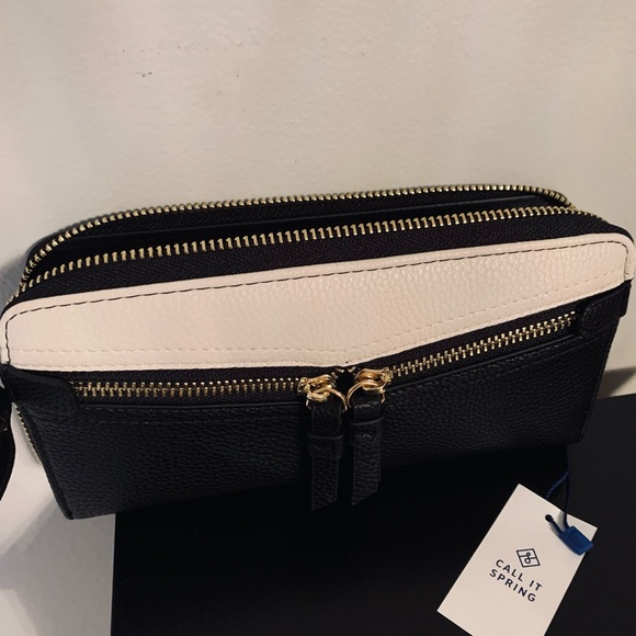 Zipper Wallet with Wrist Strap - NWT - Picture 5 of 6